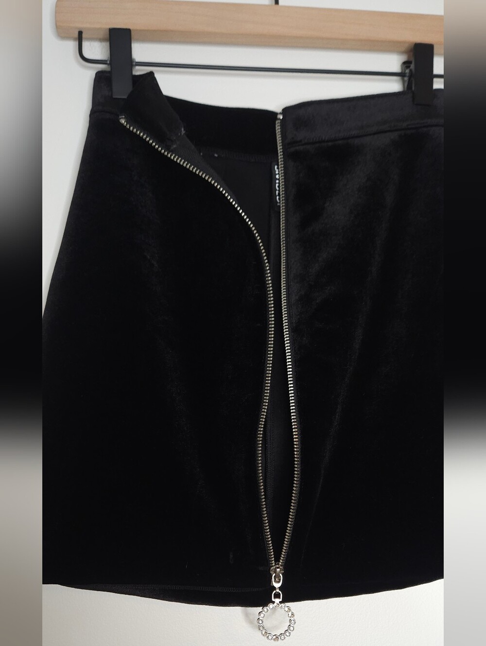 H&M Black Velvet Mini Skirt with Rhinestone Ring Zip - Picture 2 of 5